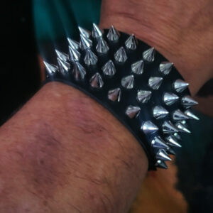 Arm band studs
