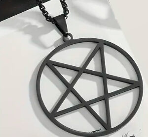 star in circle black